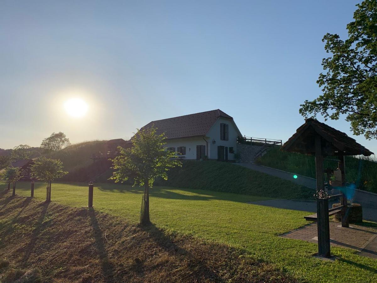 Store Tourist Farm Artisek 빌라 외부 사진