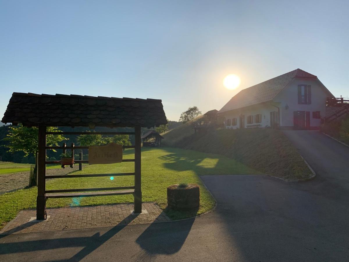 Store Tourist Farm Artisek 빌라 외부 사진