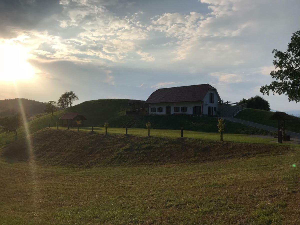 Store Tourist Farm Artisek 빌라 외부 사진